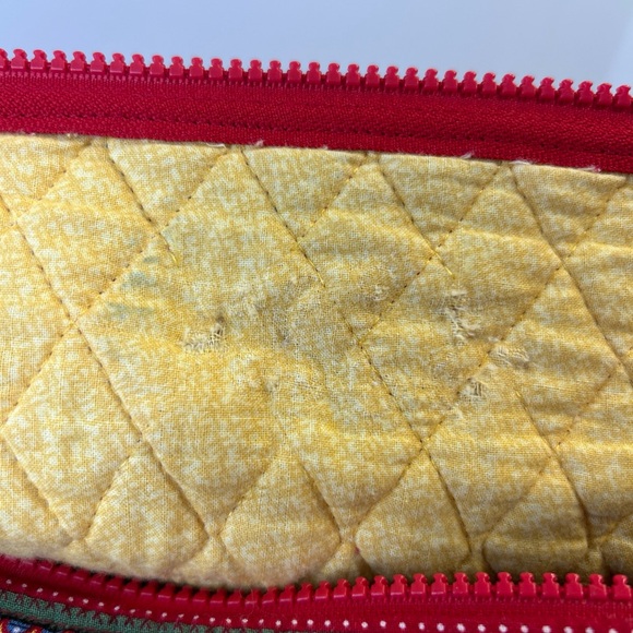 Vera Bradley Miller Travel Tote Bag in Provincial Red 2000 Pattern Gently Used - Picture 8 of 8